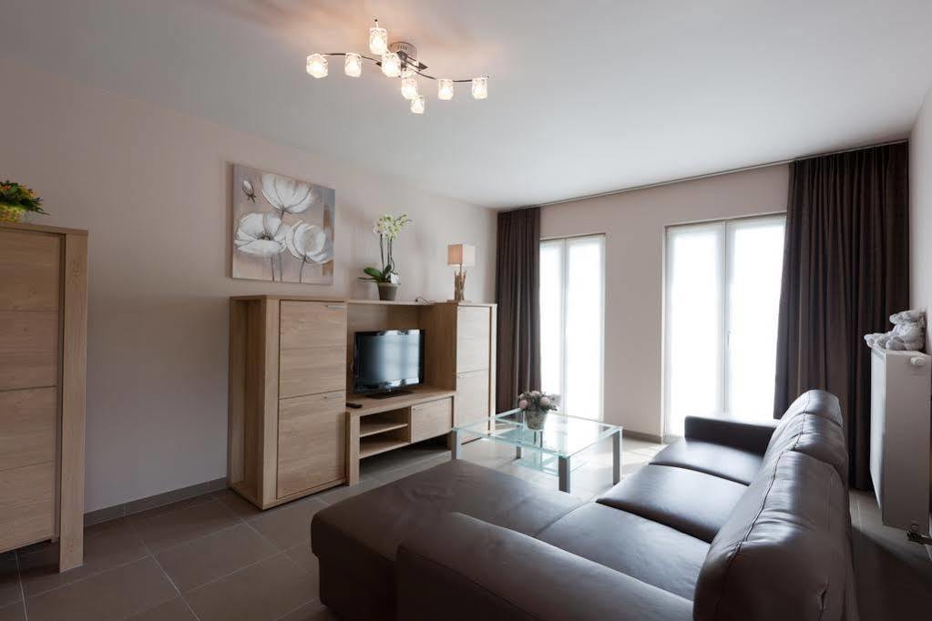 B&B Riche Terre Damme Exterior photo